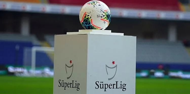 Süper Lig'de 15 haftada 11 teknik adam gönderildi