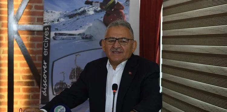 BAŞKAN BÜYÜKKILIÇ, ERCİYES’TE ULUSLARARASI DÜNYA DAĞ GÜNÜ ETKİNLİĞİ’NE KATILDI
