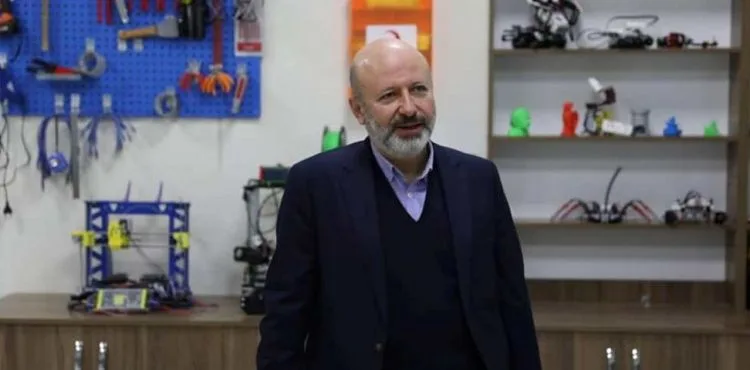 KOCASİNANLI GENÇLERİN UFKUNU AÇAN GENÇLİK MERKEZİ İLE HAYALLER GERÇEK OLUYOR