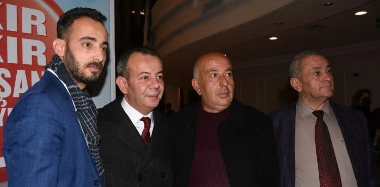 Tanju Özcan’dan Cumhurbaşkanlığına Adaylık Sinyali