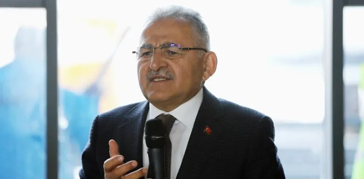 BÜYÜKKILIÇ, ÖZHASEKİ İLE BİRLİKTE ERCİYES’TE OTEL AÇILIŞINA KATILDI