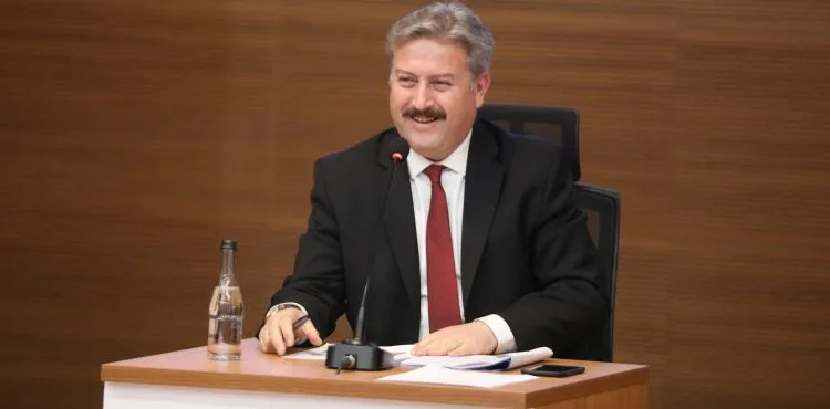 MELİKGAZİ BELEDİYESİ VE TBB, TÜRKÇE TABELA İÇİN PROTOKOL İMZALAYACAK