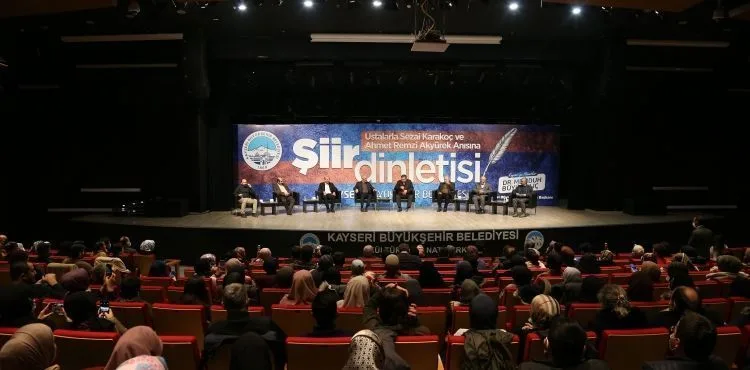 BAŞKAN BÜYÜKKILIÇ, USTALARLA ŞİİR DOLU GECEYE KATILDI