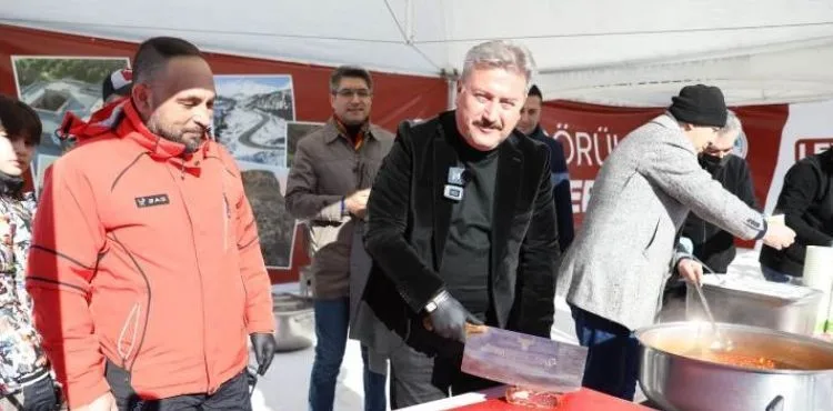 MELİKGAZİ ERCİYES’TE KAYSERİ LEZZETLERİNİ TANITTI