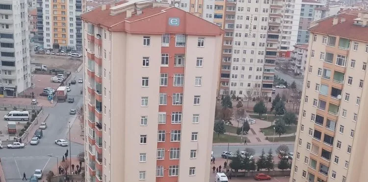 Kız Kardeşler Binadan Düşerek Can Verdi