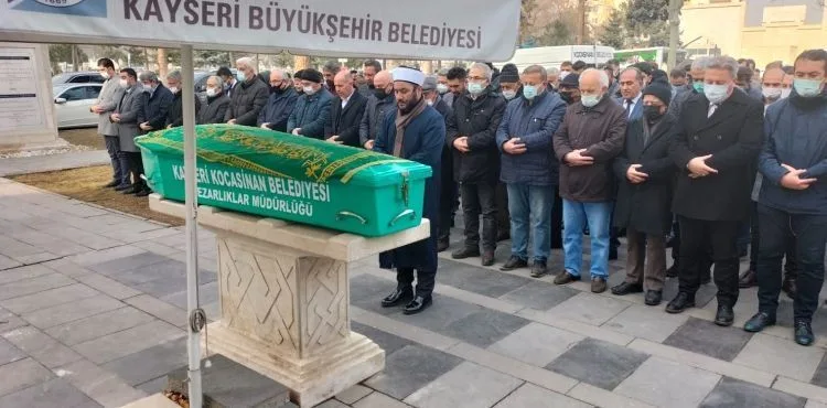 Miras Kavgasında Hayatını Kaybeden 3 Kişi Defnedildi