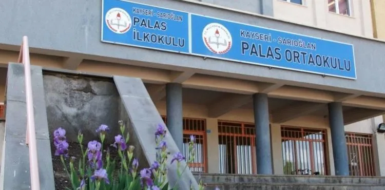 Deney yapan 9 öğrenci zehirlendi