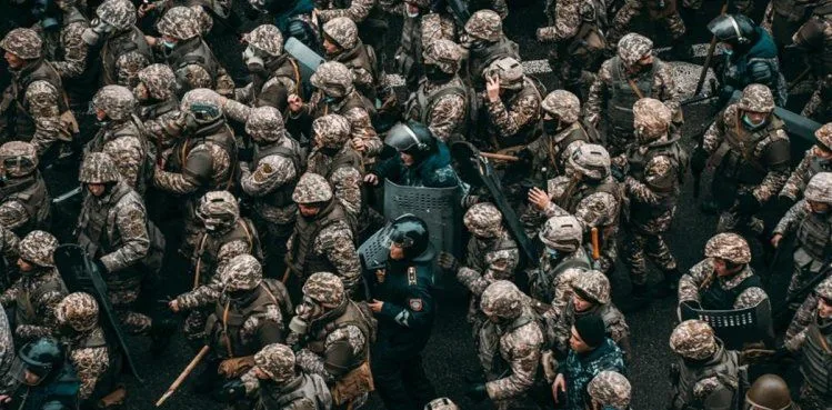 Kazakistan'da gerilim sürüyor!