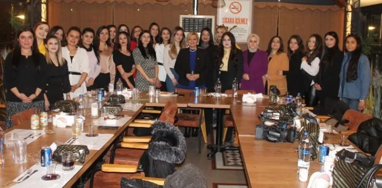 MHP KAYSERİ KAÇEP, KADIN GAZETECİLERLE BULUŞTU