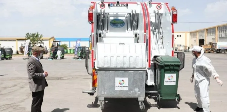 KOCASİNAN BELEDİYESİ, 1 YILDA 185 TON TEKSTİL ATIĞINI GERİ DÖNÜŞÜME KAZANDIRDI