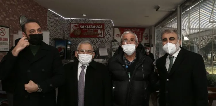 ESNAF DOSTU BAŞKAN BÜYÜKKILIÇ, KAPI KAPI ESNAFLARI ZİYARET EDİYOR