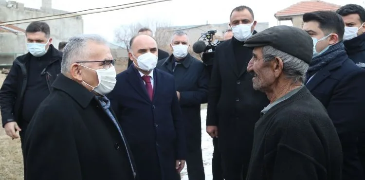 VALİ GÜNAYDIN VE BAŞKAN BÜYÜKKILIÇ DEPREM BÖLGESİNDE