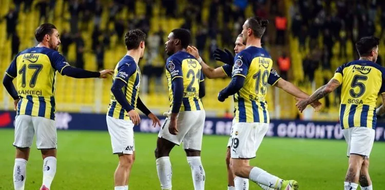 Fenerbahçe Kartal'la ilk galibiyetini aldı