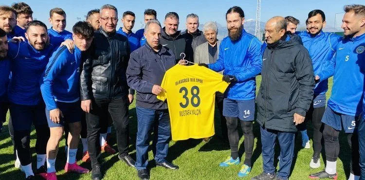 BAŞKAN YALÇIN TAKIMI YALNIZ BIRAKMADI