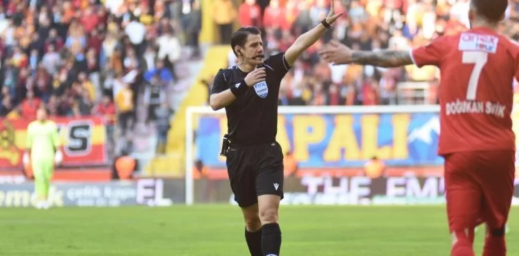 Kasımpaşa ile Kayserispor maçını yönetecek hakem açıklandı