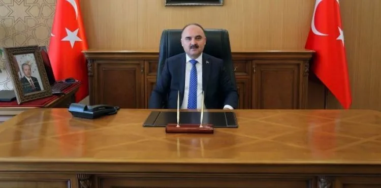 Validen sürücülere kar uyarısı