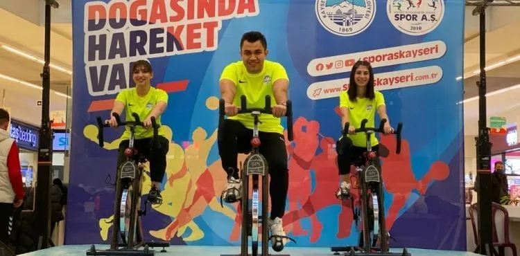 BÜYÜKŞEHİR SPOR A.Ş. AVM TANITIM GÜNLERİNDE MİNİKLERLE BULUŞUYOR
