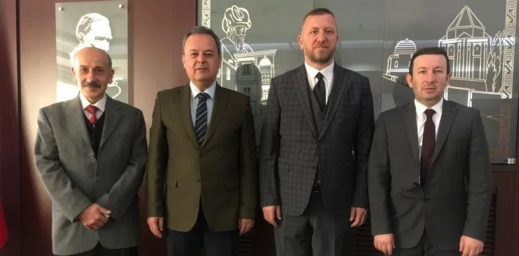 KAYSERİ YOZGATLILAR FEDERASYONU BAŞKANI ÇAĞAN’DAN KAYMAKAM KARACAN’A ZİYARET
