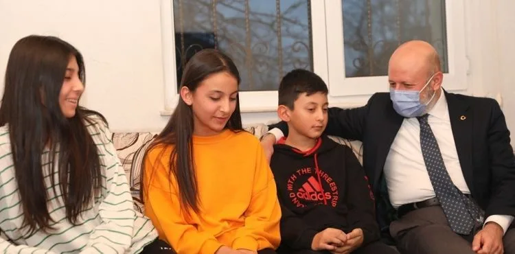 KOCASİNAN’DA VATANDAŞLARIN GÖNÜLLERİNE DOKUNAN ZİYARETLER