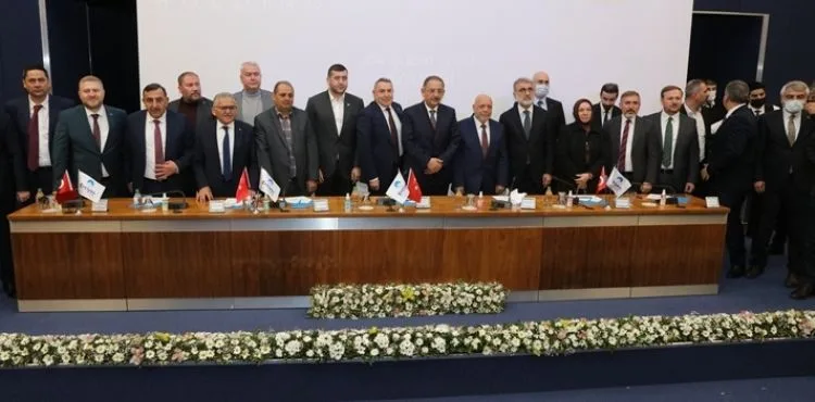 ERCİYES ANADOLU HOLDİNG’TEN ÇALIŞANLARINA %60’A VARAN ZAM