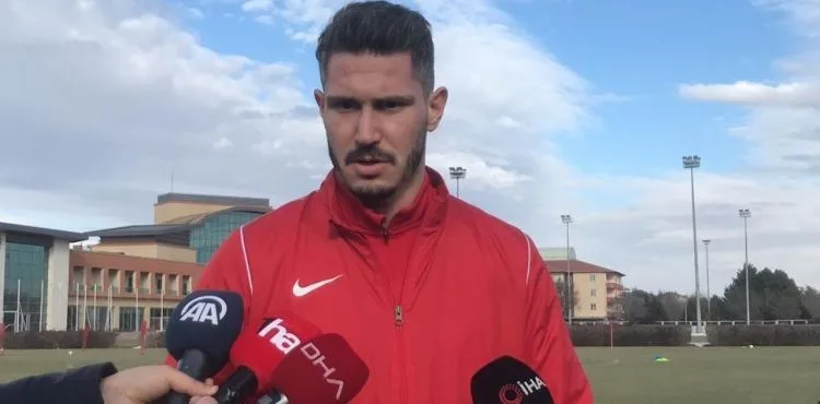 Mert Çetin: Fenerbahçe maçına iyi şekilde hazırlanıp galibiyetle ayrılmak istiyoruz