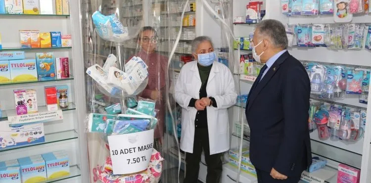 DOKTOR BAŞKAN, AİLE SAĞLIĞI MERKEZİ'Nİ VE ECZANELERİ ZİYARET ETTİ