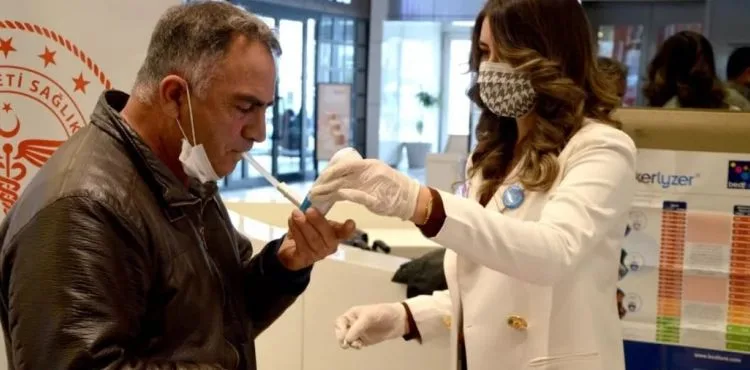 9 Şubat Sigarayı Bırakma Günü’nde vatandaşlara karbonmonoksit ölçümü