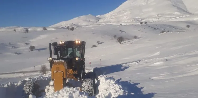 BÜYÜKŞEHİR, 95 KIRSAL MAHALLE YOLUNU ULAŞIMA AÇTI