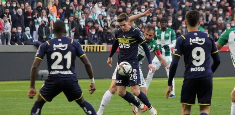 Fenerbahçe Giresun'da geriden gelip kazandı