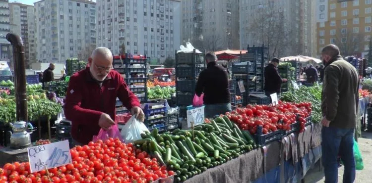 Semt pazarlarına ‘indirim dopingi’