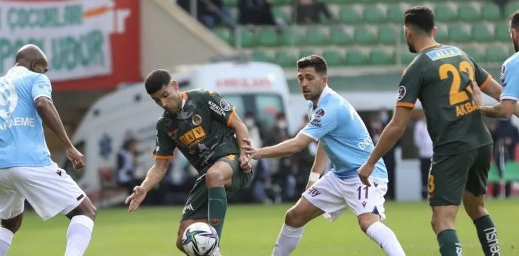 Trabzonspor fırtınası Alanya'da esti