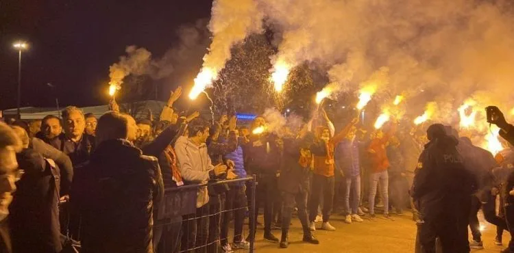 Kayserispor taraftarı takımı bağrına bastı