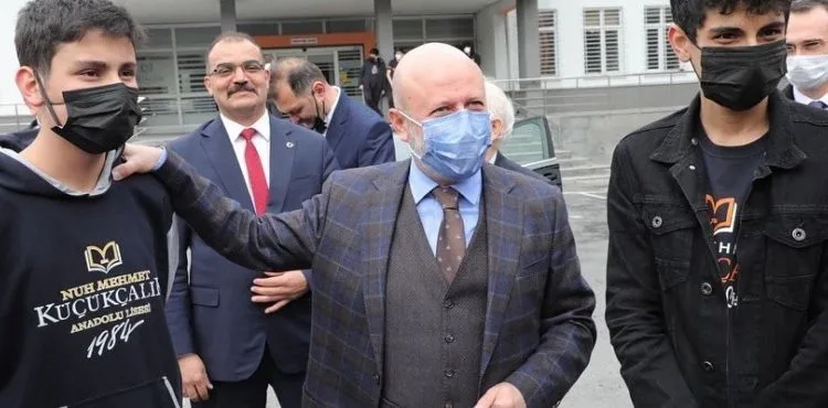 BAŞKAN ÇOLAKBAYRAKDAR’DAN GENÇLERE 3 YENİ KÜTÜPHANE MÜJDESİ