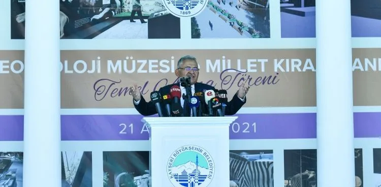 BAŞKAN BÜYÜKKILIÇ: "PALEONTOLOJİNİN TARİHİNİ YENİDEN YAZACAĞIZ"