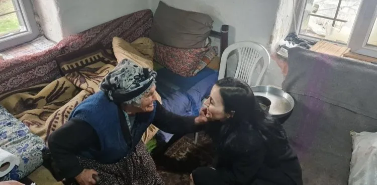 Sarıoğlan kaymakamı çat kapı ziyaretlerle güne başlıyor