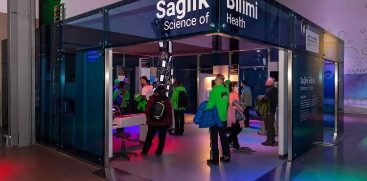 TÜRKİYE ACİL TIP UZMANLARI BİLİM MERKEZİ’NE HAYRAN KALDI, BÜYÜKKILIÇ’A TEŞEKKÜR ETTİ