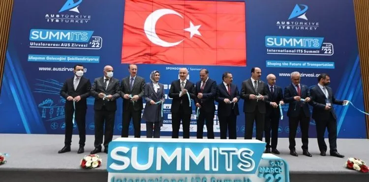 AKILLI ULAŞIM SİSTEMLERİ İLE SEYAHAT SÜRELERİ AZALIYOR, TRAFİK GÜVENLİĞİ ARTIYOR