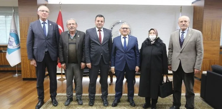 BAŞKAN BÜYÜKKILIÇ’A ZİYARETÇİ YOĞUNLUĞU