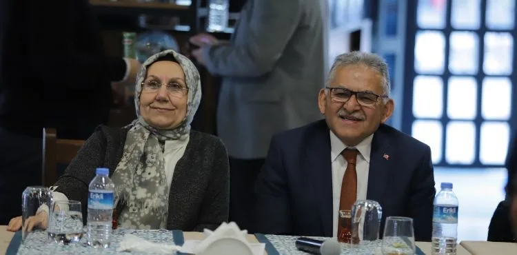 BAŞKAN BÜYÜKKILIÇ, KADIN MUHTAR VE MECLİS ÜYELERİYLE BİR ARAYA GELDİ