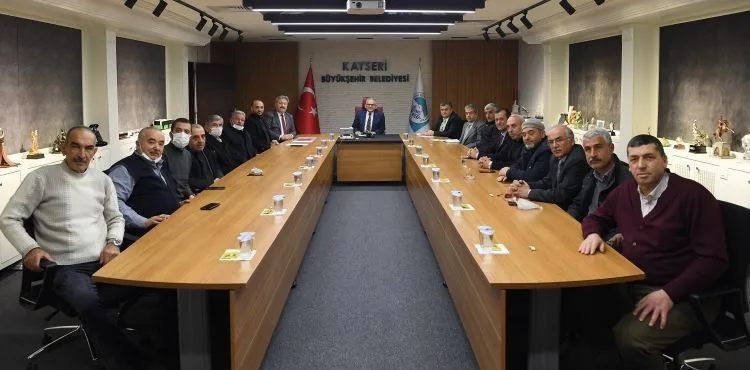 BAŞKAN BÜYÜKKILIÇ MELİKGAZİ MUHTARLARINI DİNLEDİ