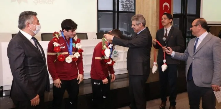 AVRUPA FATİHLERİ ÖDÜLLENDİRİLDİ