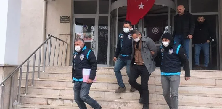 Kuyumcuyu bıçaklayıp kaçan gasp şüphelisi yakalandı