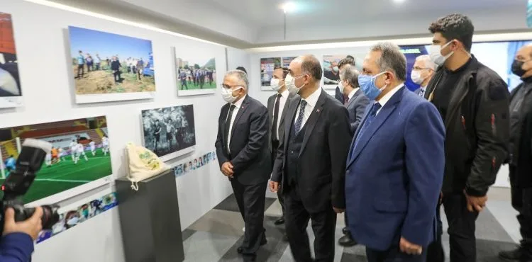 TALAS'TAN SAĞLIK ÇALIŞANLARINA BÜYÜK VEFA