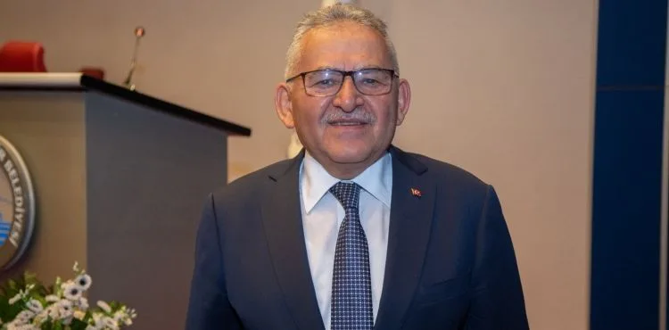 Büyükkılıç, Kent Ekmek büfeleri hakkında konuştu