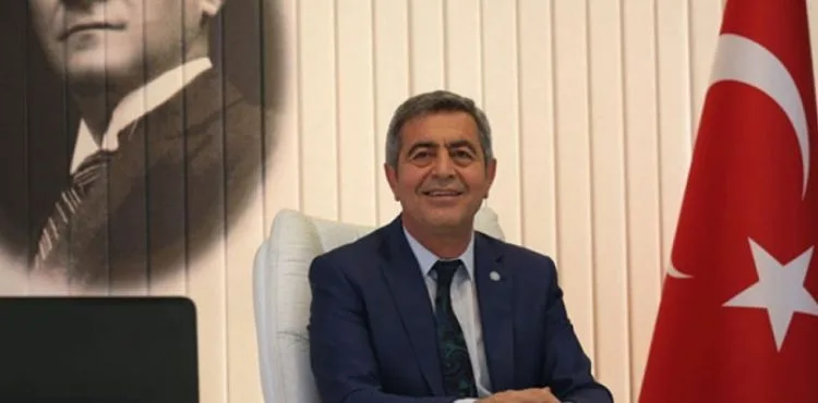 BERAT KANDİLİNİZ KUTLU OLSUN TÜM İNSANLIĞA HUZUR GETİRSİN