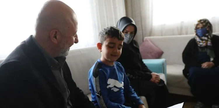 ÇOLAKBAYRAKDAR ÇİFTİ, KOCASİNANLILARIN KANDİLLERİNİ KUTLADI
