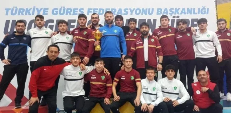 KAYSERİ ŞEKERSPOR TÜRKİYE İKİNCİSİ OLDU