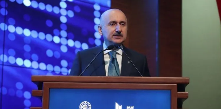 ULAŞTIRMA VE ALTYAPI BAKANI KARAİSMAİLOĞLU: 2021 YILINDA HABERLEŞME SEKTÖRÜ YÜZDE 20 BÜYÜDÜ