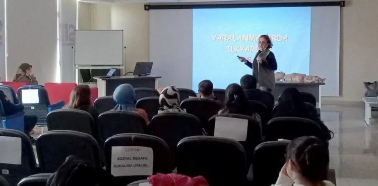 Kayseri’de Acil Çağrı Merkezi çalışanlarına ‘Temel İlkyardım Eğitimi’