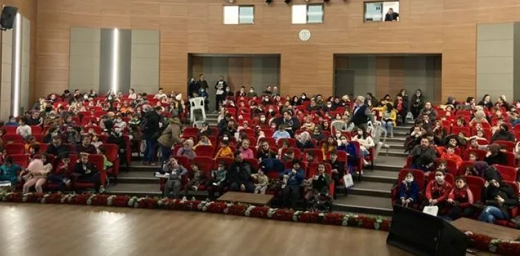 MELİKGAZİ'DE ÇOCUKLARA SİNEMA KEYFİ DEVAM EDİYOR